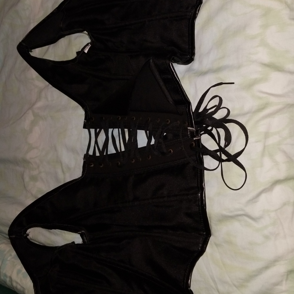 Corset - Picture 7 of 8